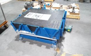 液壓提升機(jī)適用于工業(yè)廠房內(nèi)高效貨物搬運(yùn)